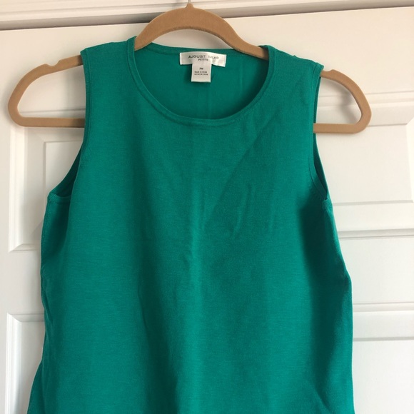 august silk Tops - August Silk NWOT green tank august silk Tops - August Silk NWOT green tank
